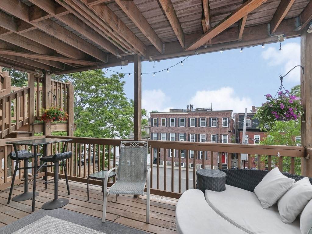 771 E 5Th St - Photo 1