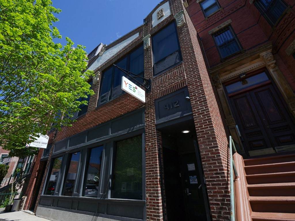 412 Massachusetts Avenue - Photo 1