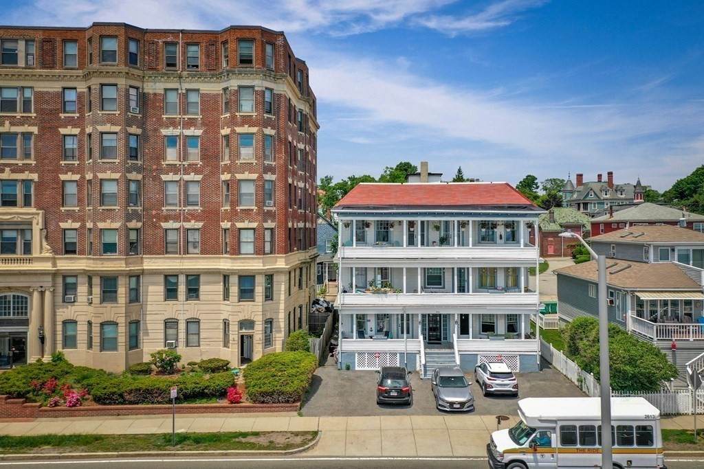 281 Lynn Shore Drive - Photo 1