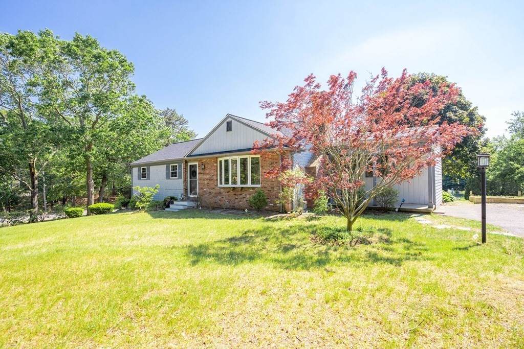 4 Carver Road - Photo 1