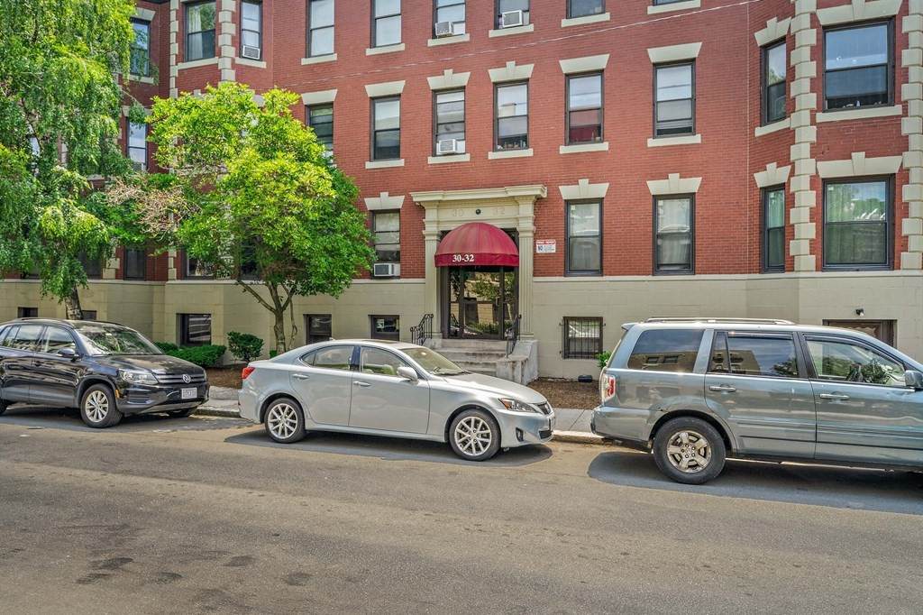 32 Glenville Ave. - Photo 1