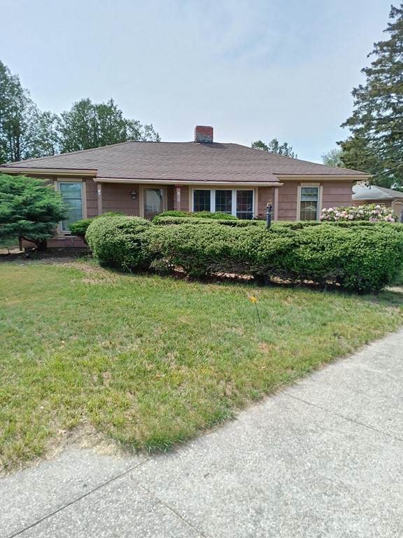 105 Cornell St - Photo 1