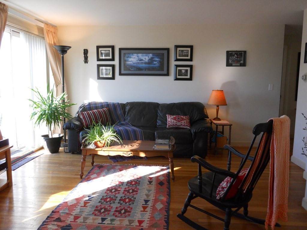 80 Main St - Photo 1