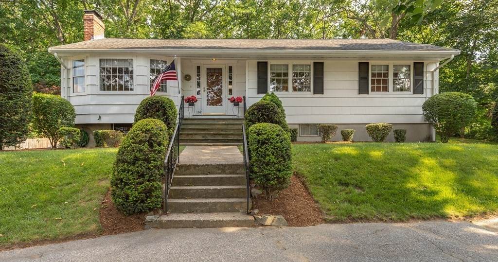 136 Prospect St - Photo 1