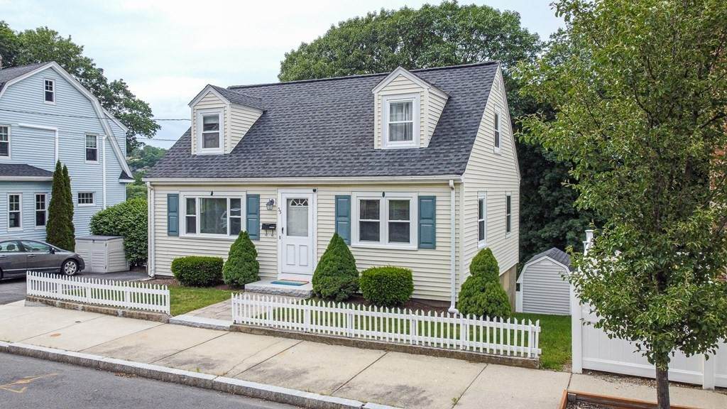 55 Lanark Road - Photo 1