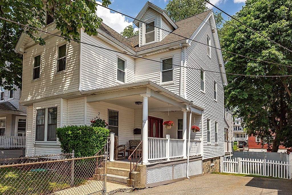 61 Fairbanks Street - Photo 1