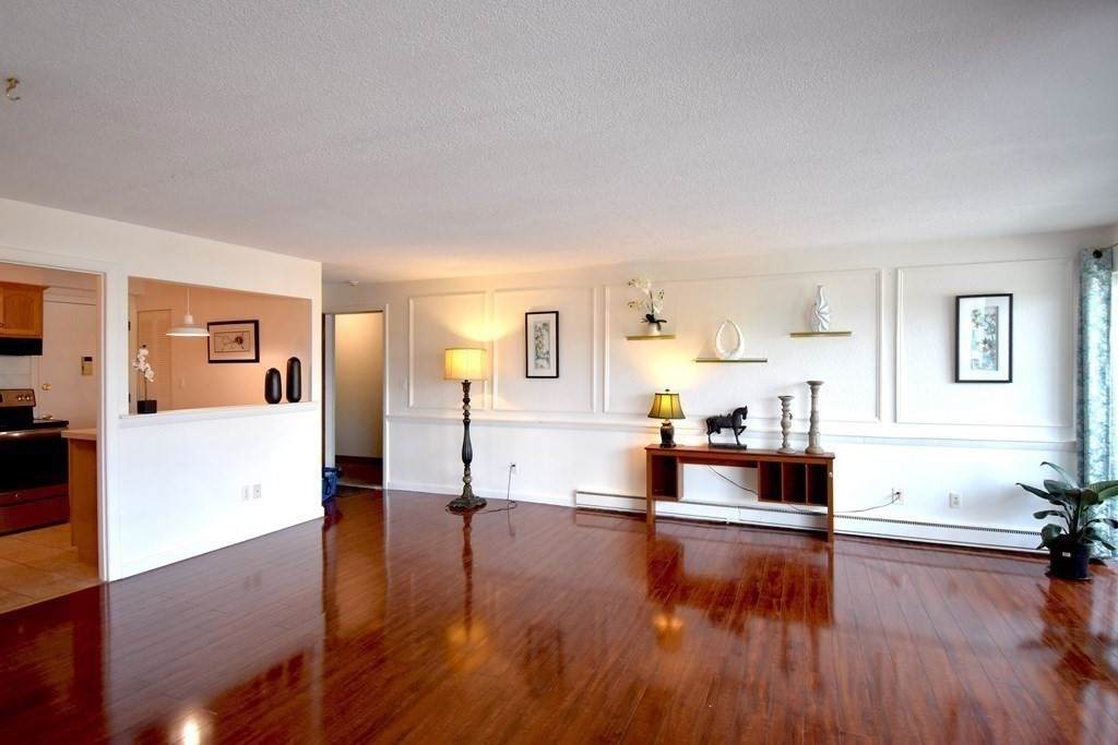 53 Melrose St - Photo 1