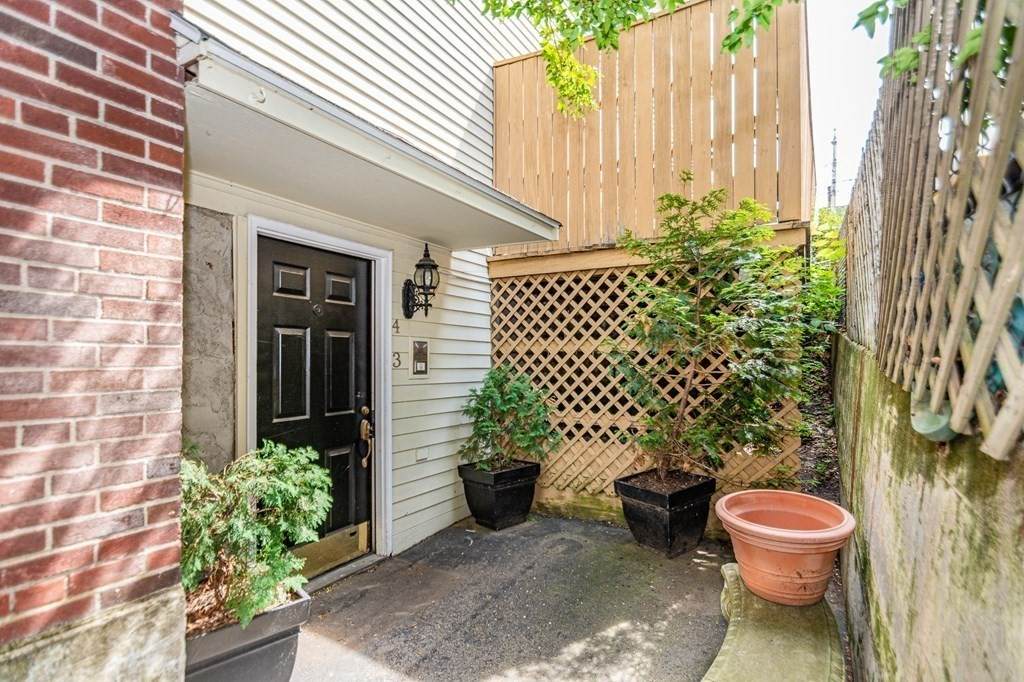 42 Epping St - Photo 1