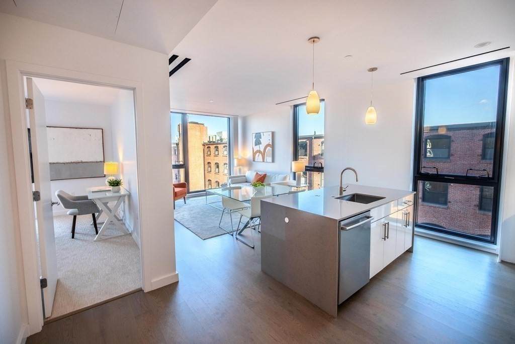88 Wareham - Photo 1