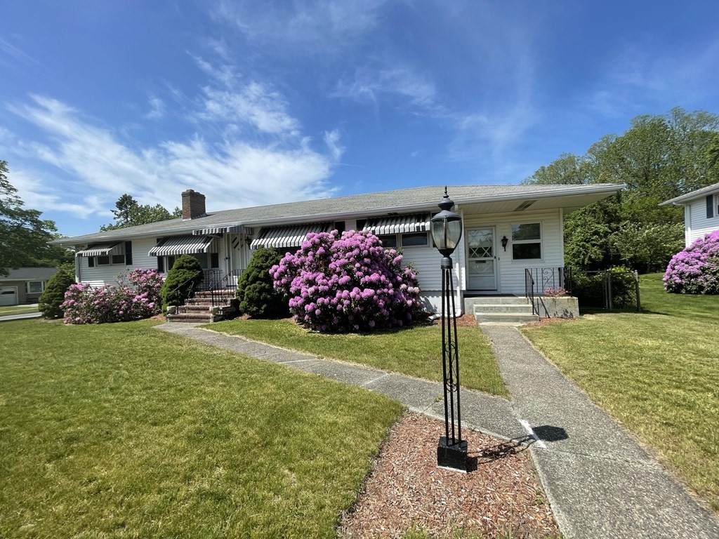 6 Dennis Dr - Photo 1