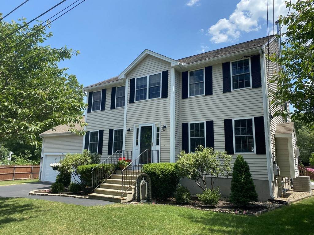3 Mcdonough Way - Photo 1