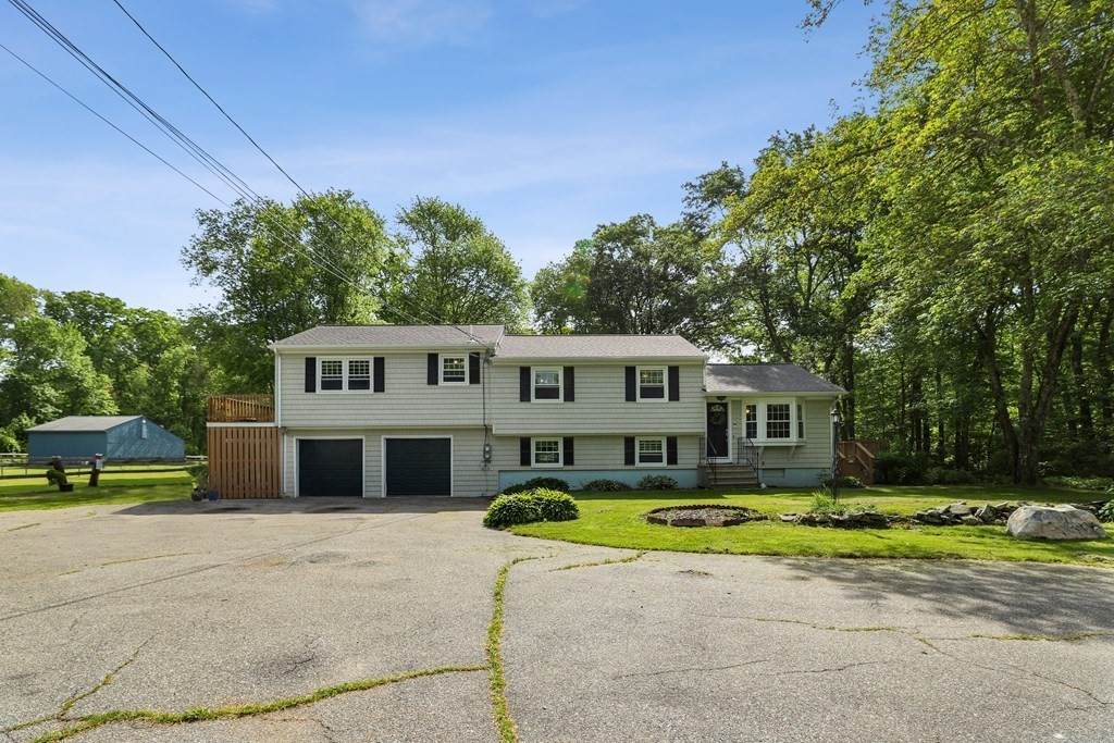 639 Hortonville Rd - Photo 1