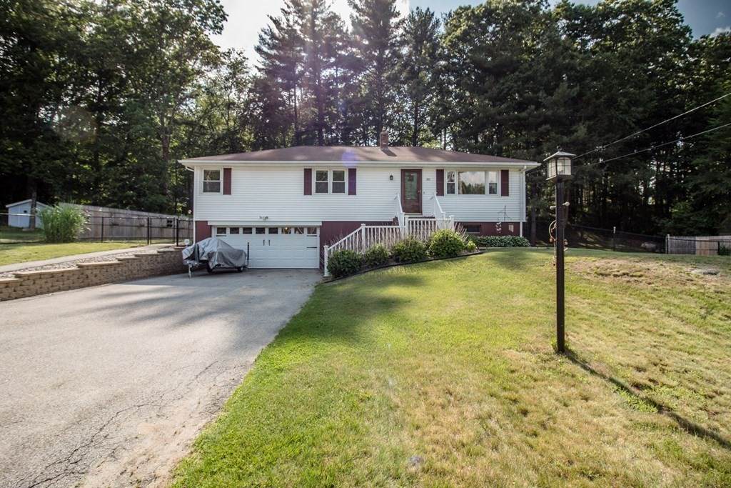 30 Tillyer Ave - Photo 1