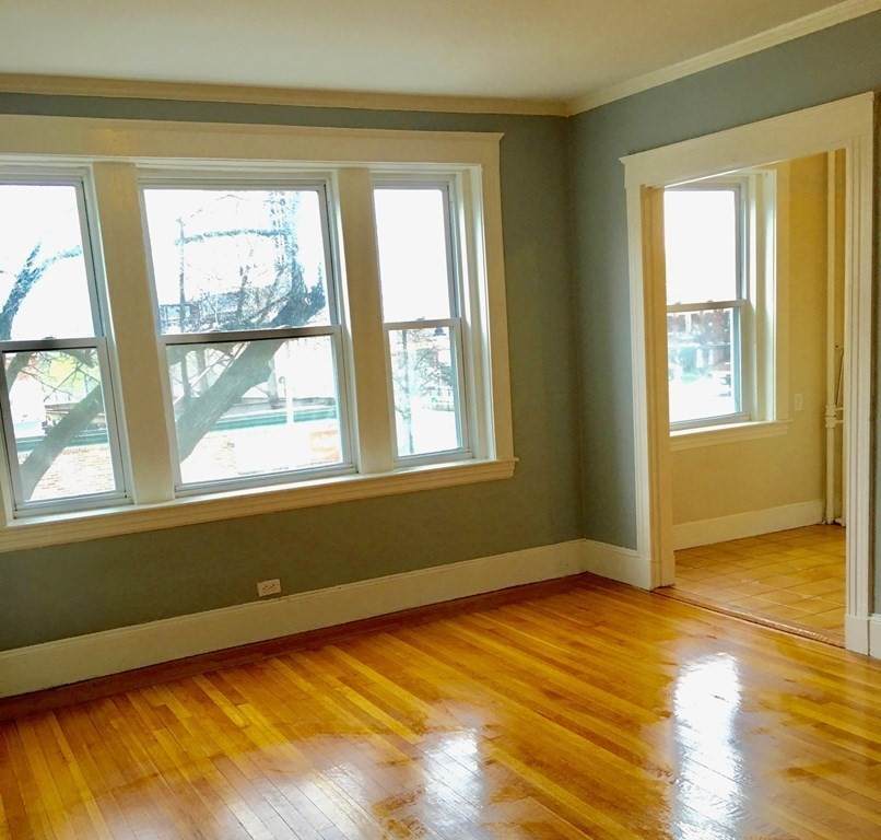 1607 Commonwealth Ave - Photo 1