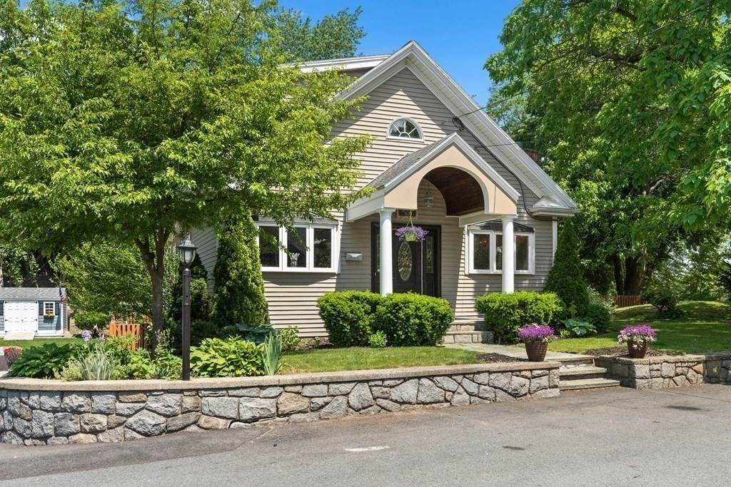 8 Freeman Road - Photo 1
