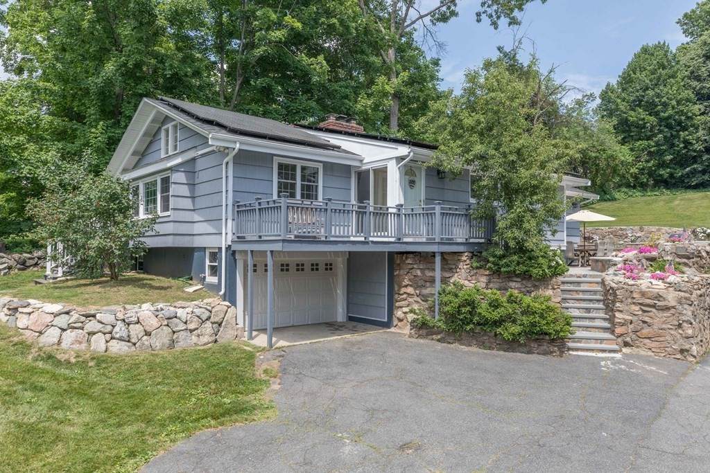 18 Central Street - Photo 1