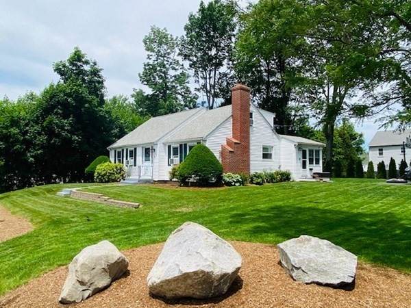 27 Sachem Ave - Photo 1