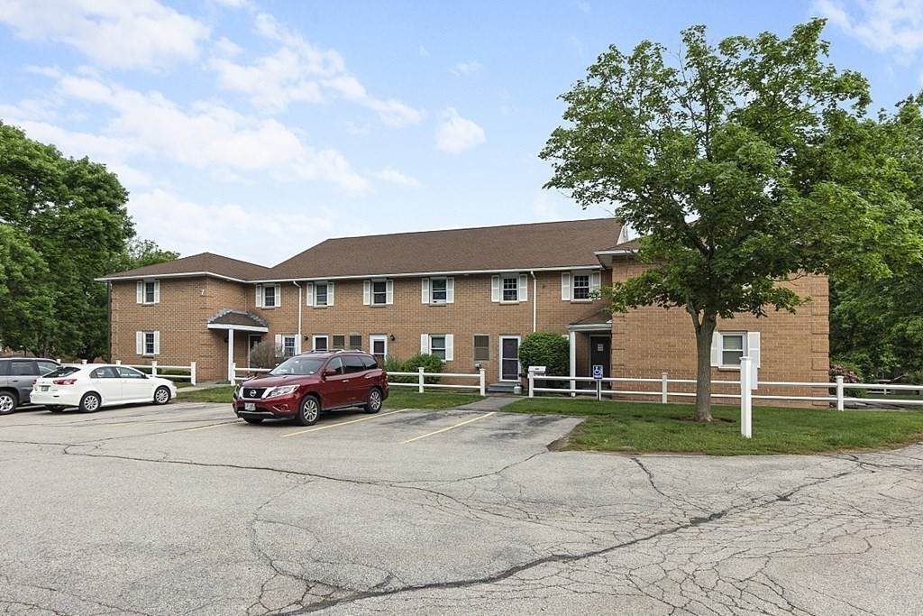 709 Elmwood Dr - Photo 1