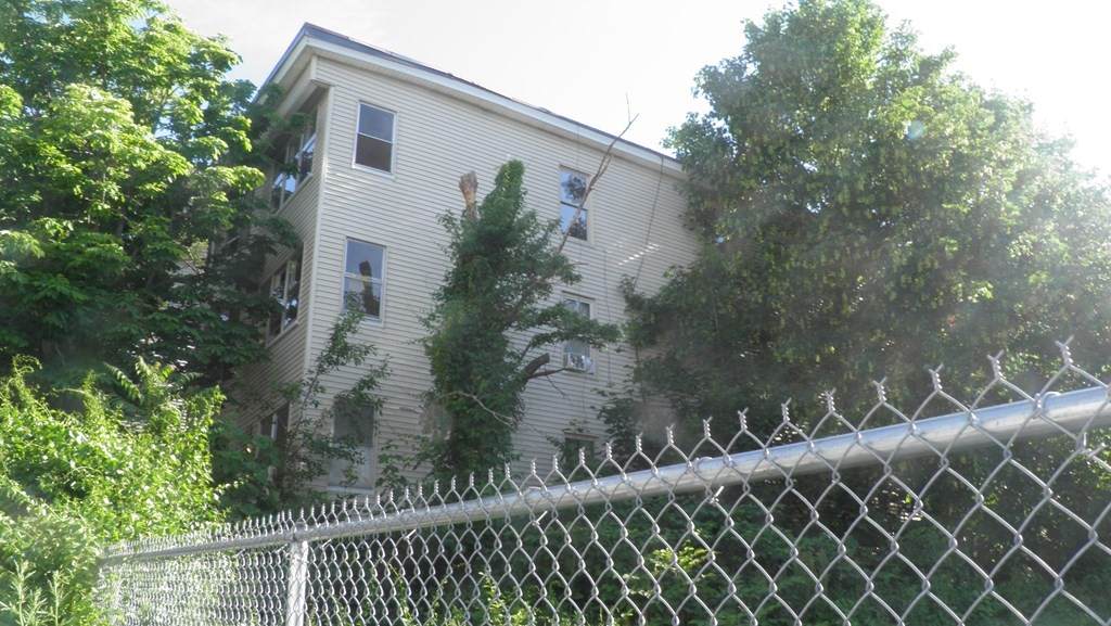 48 Barclay St - Photo 1