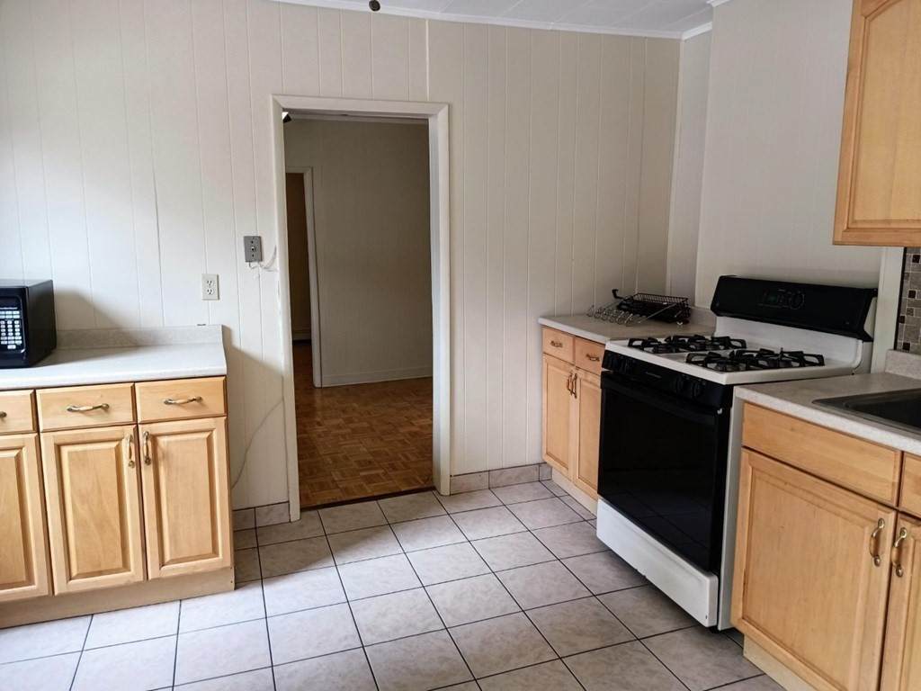 160 Prince Street - Photo 1