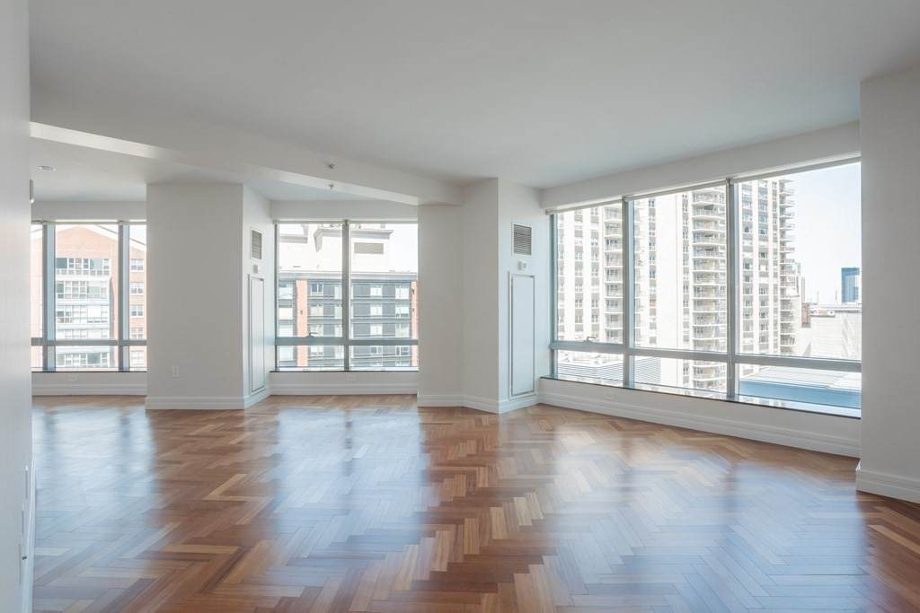 1 Avery Street - Photo 1