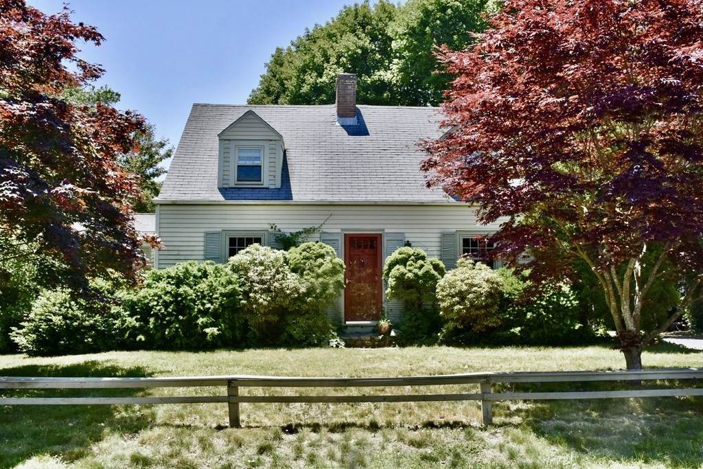 10 N Pleasant St - Photo 1