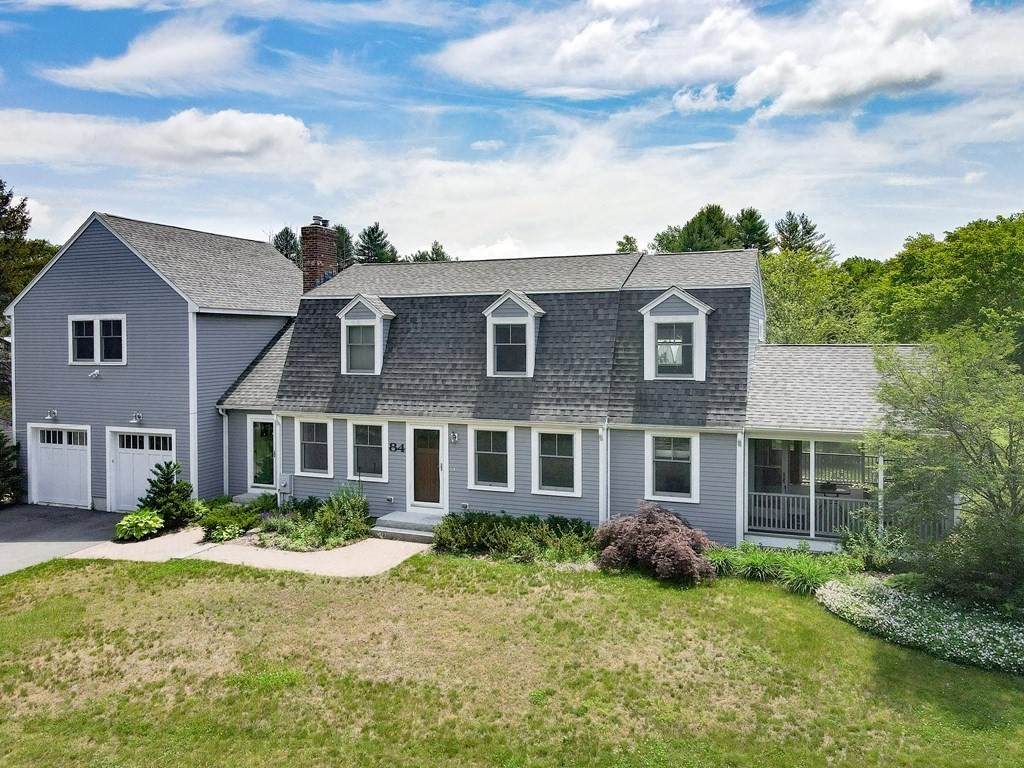 84 Walcott St - Photo 1