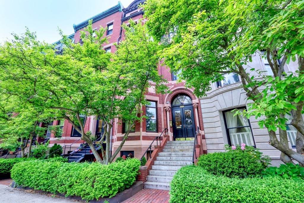 337 Commonwealth Avenue - Photo 1