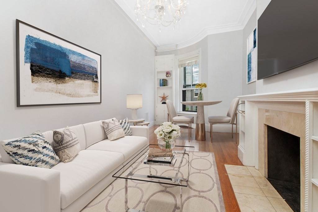167 Beacon Street - Photo 1