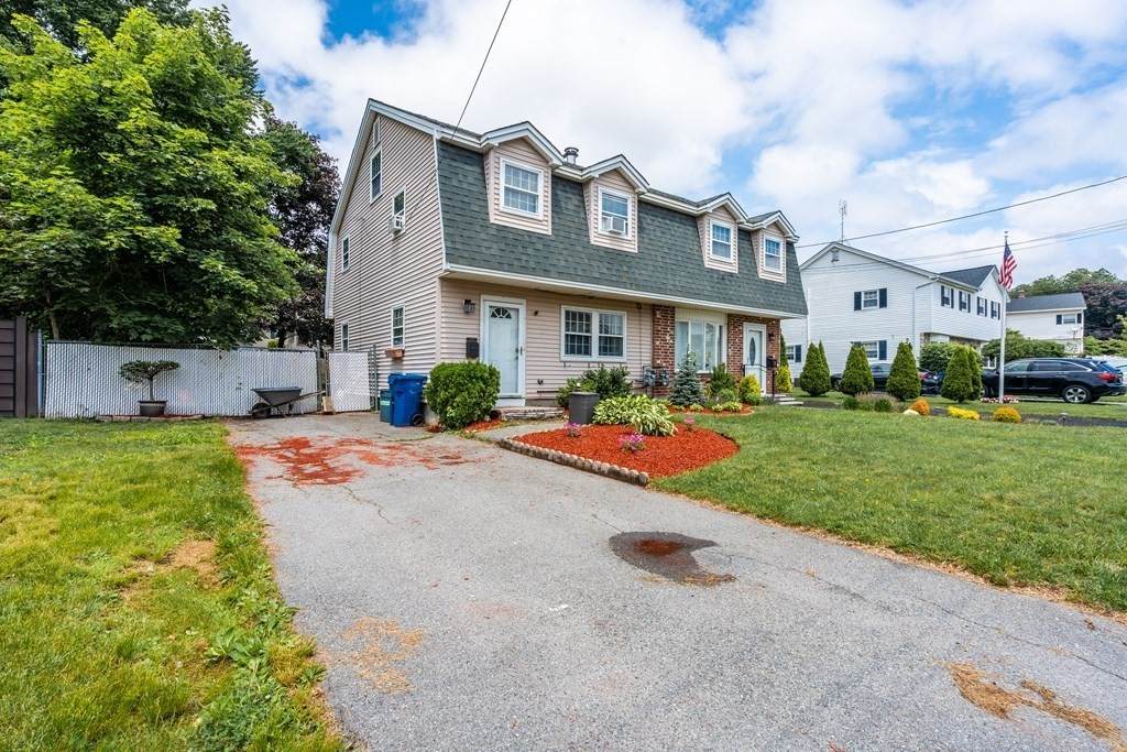 7 Marie Ln - Photo 1