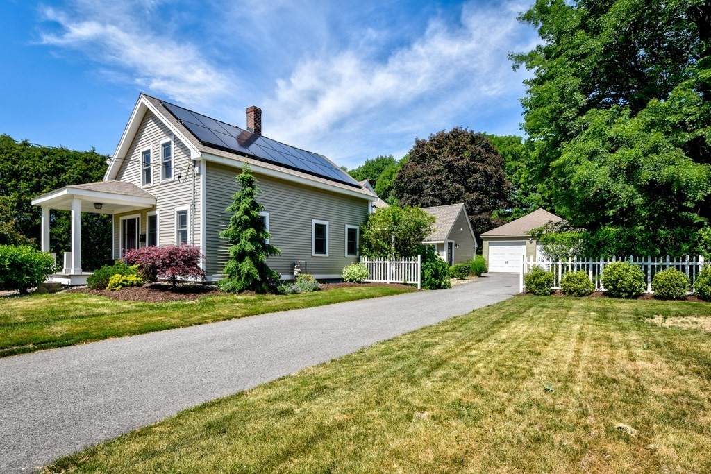 15 Pleasant St - Photo 1
