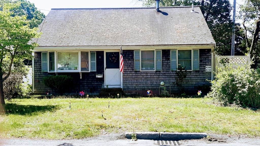 304 Hillberg Ave - Photo 1