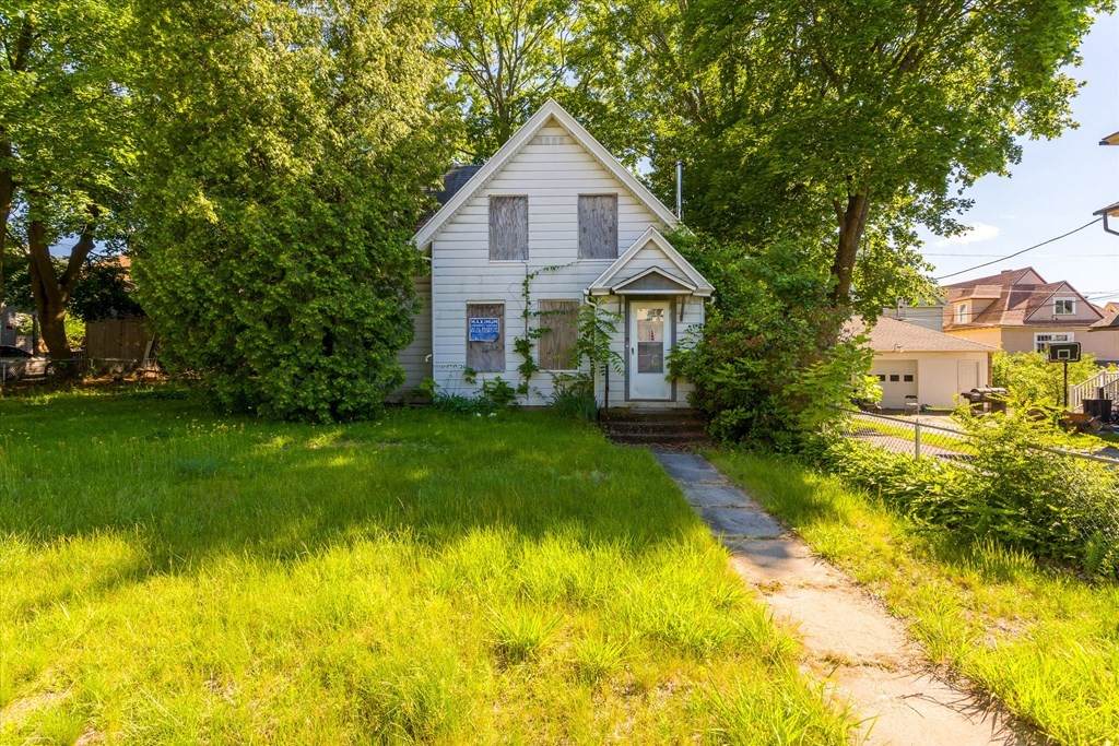32 Tirrell St - Photo 1