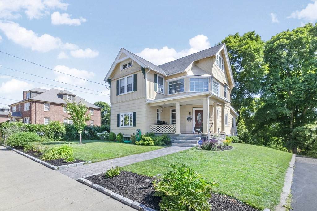 198 Metropolitan Avenue - Photo 1