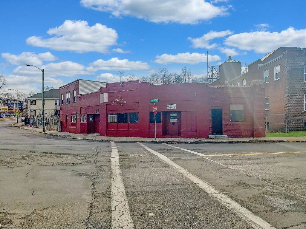 312-320 Locust St - Photo 1