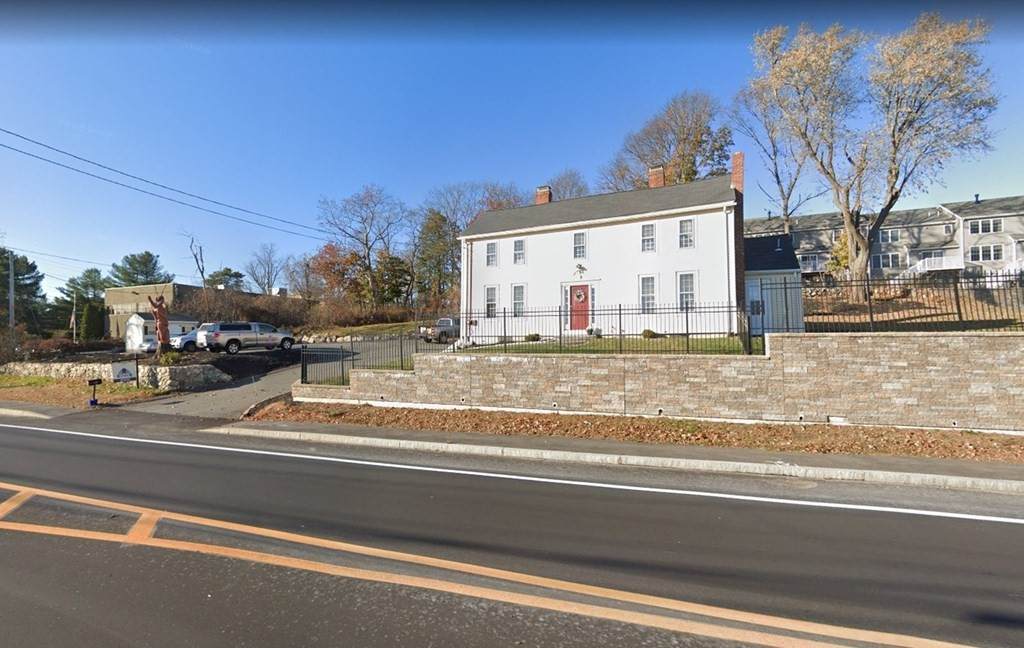 231 Lakeside Ave - Photo 1