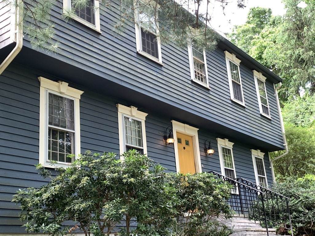 195 Highland St - Photo 1
