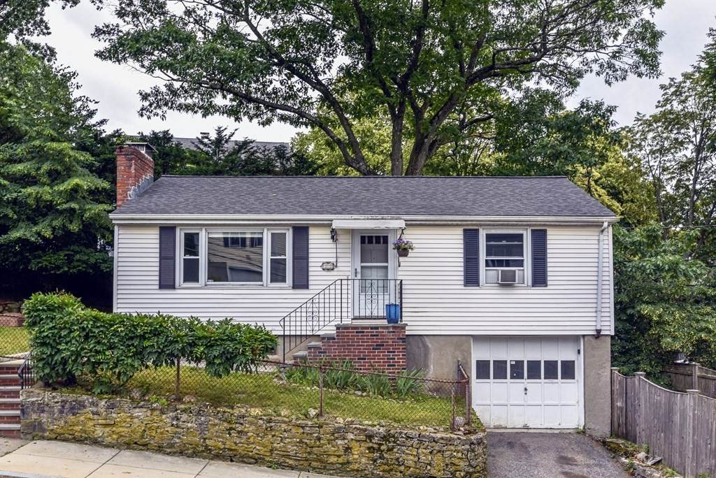 22 Fairlane Rd - Photo 1