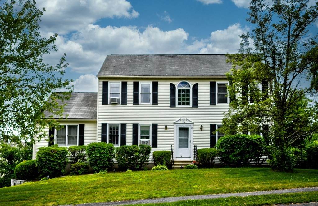 19 Meadow Ln - Photo 1