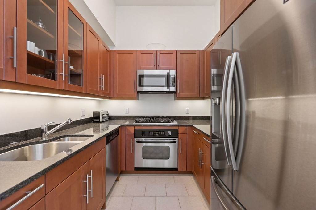 1 Charles Street - Photo 1