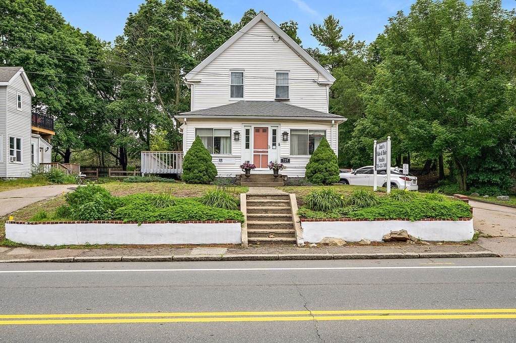 720 Washington St - Photo 1