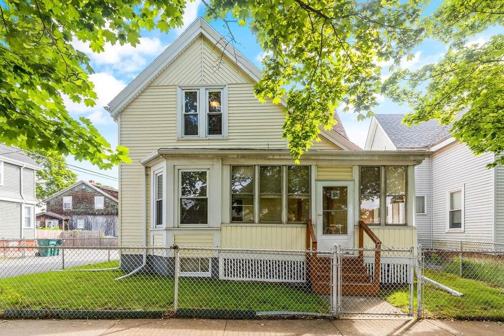 51 Jackson St - Photo 1