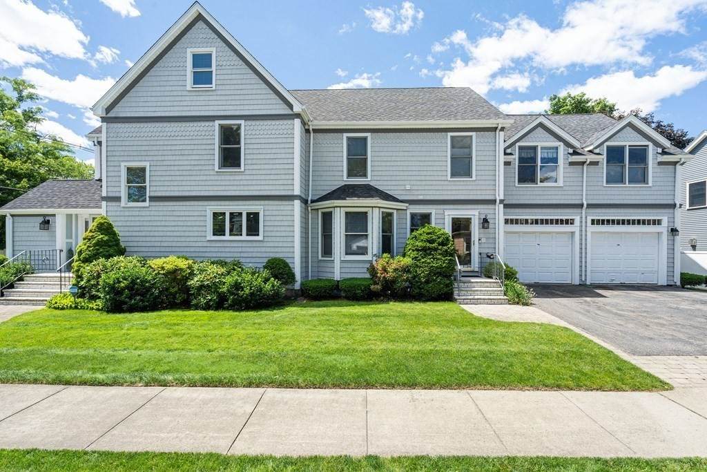 72 Fair Oaks Ave - Photo 1