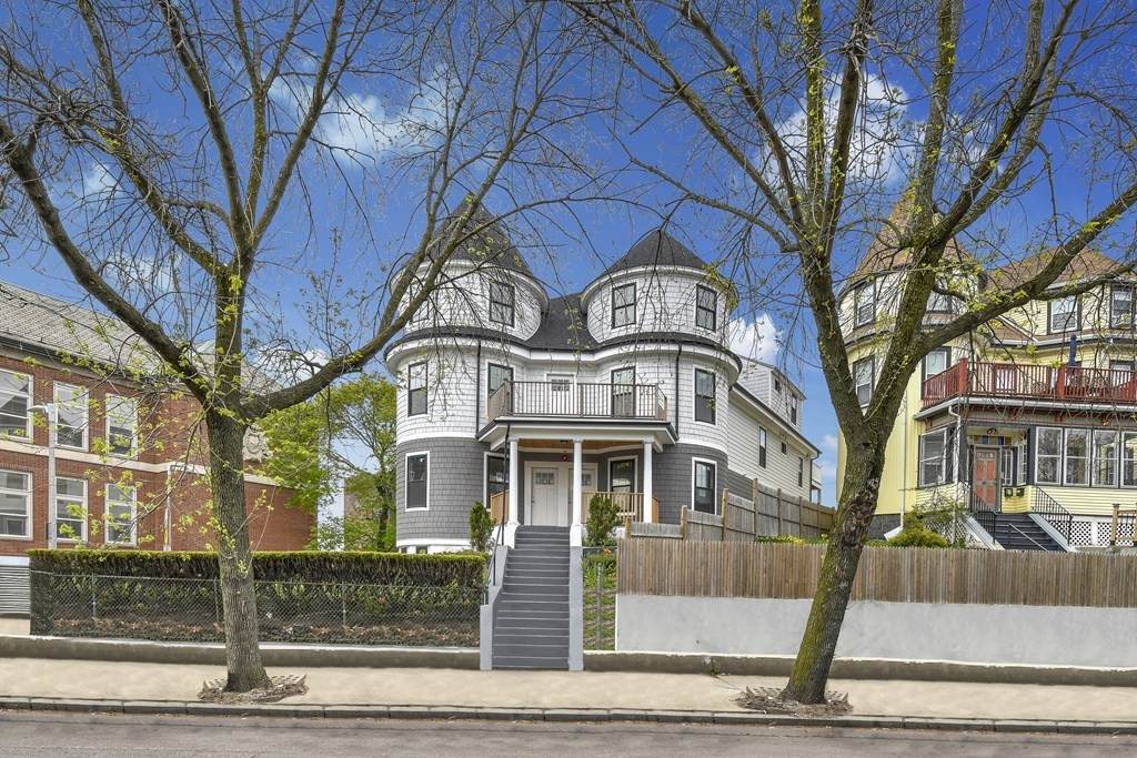 682 Blue Hill Ave - Photo 1