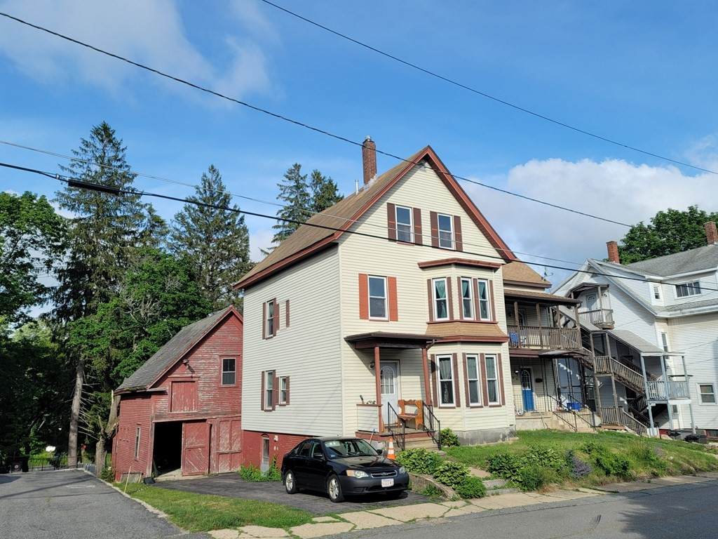 62 Lincoln St - Photo 1