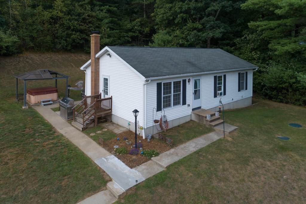 360 Ware Street - Photo 1