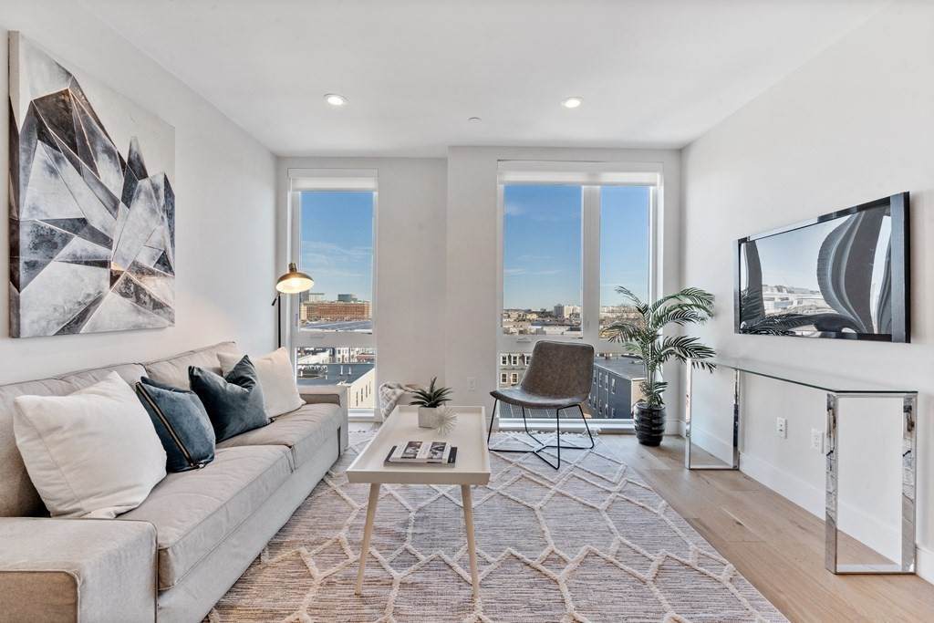 420 W Broadway - Photo 1