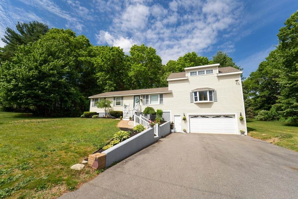 131 Mockingbird Way - Photo 1