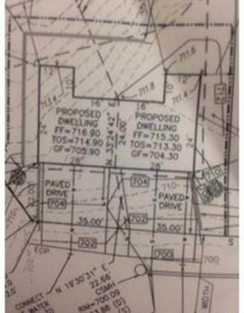 1560 Main St - Photo 1