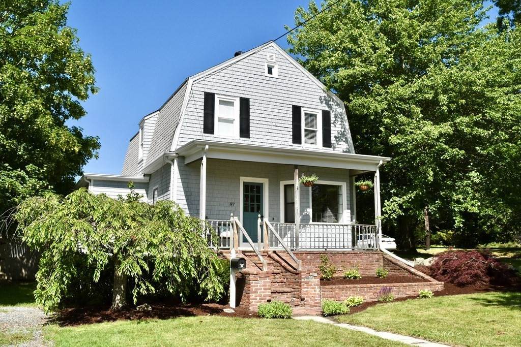 97 Middle Road - Photo 1